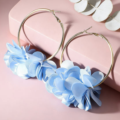 Harmony | ボヘミアンでエレガントなC型の花のイヤリング