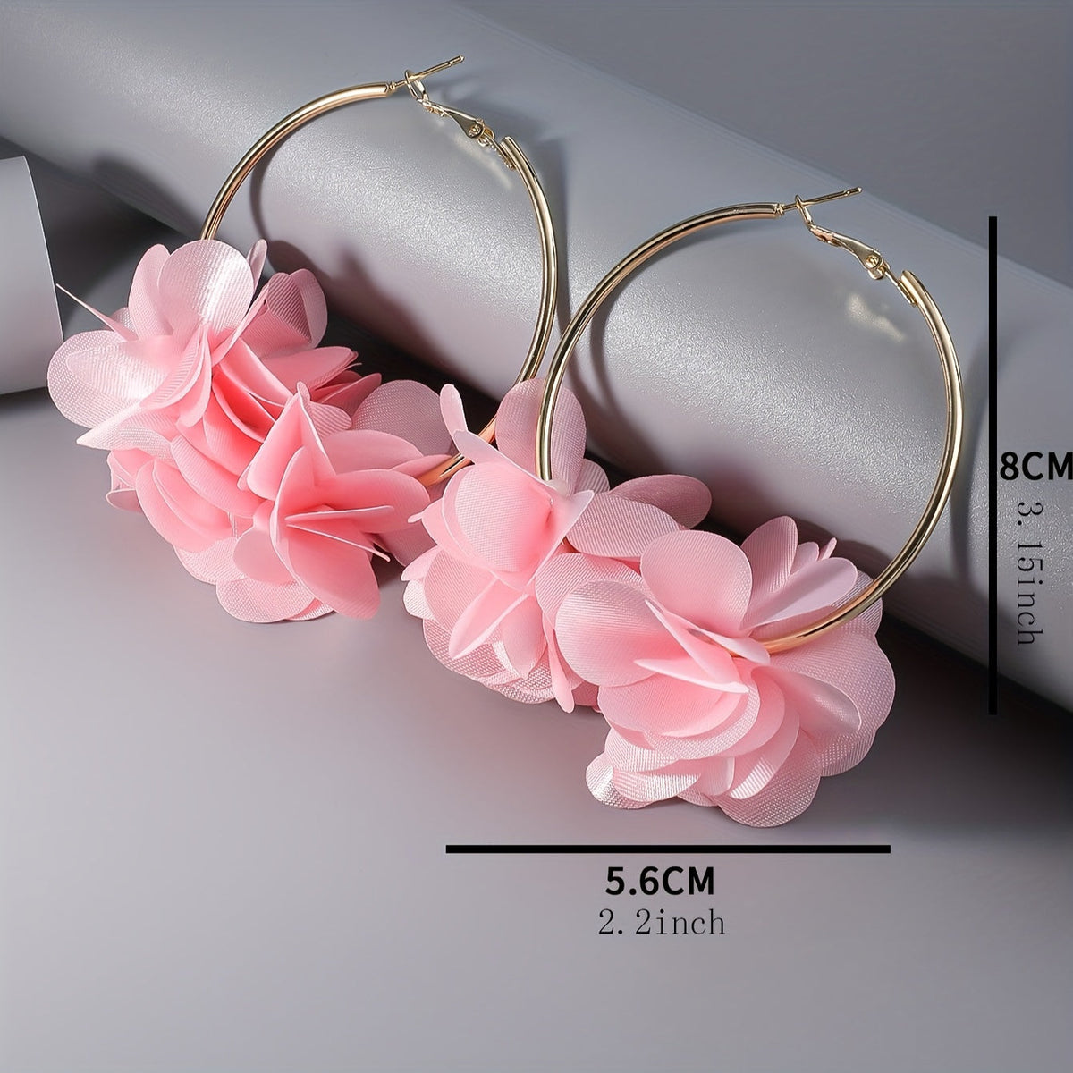 Harmony | ボヘミアンでエレガントなC型の花のイヤリング