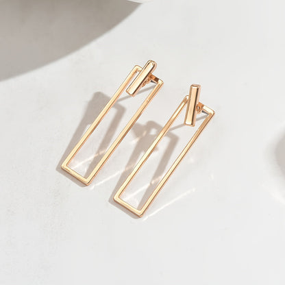 Quinleyra™ エレガントなメタリック仕上げのジオメトリックロングピアス