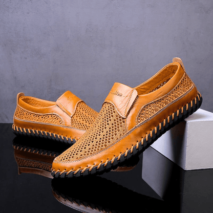 Kervano | 通気性のあるスリップオンシューズ